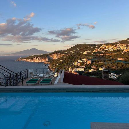 La Fenice -White House- Homeinsorrento- Massa Lubrense Exterior photo