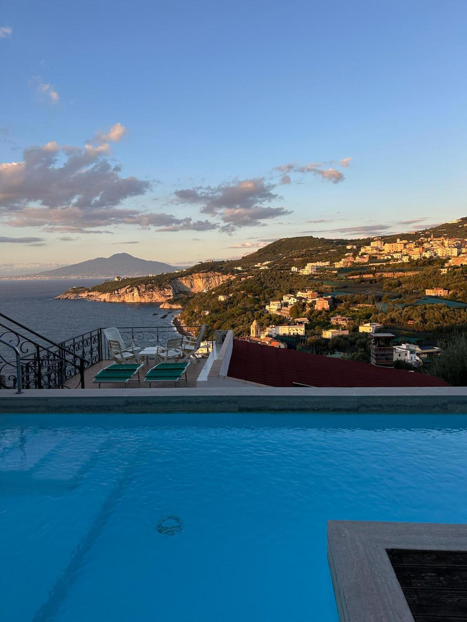 La Fenice -White House- Homeinsorrento- Massa Lubrense Exterior photo