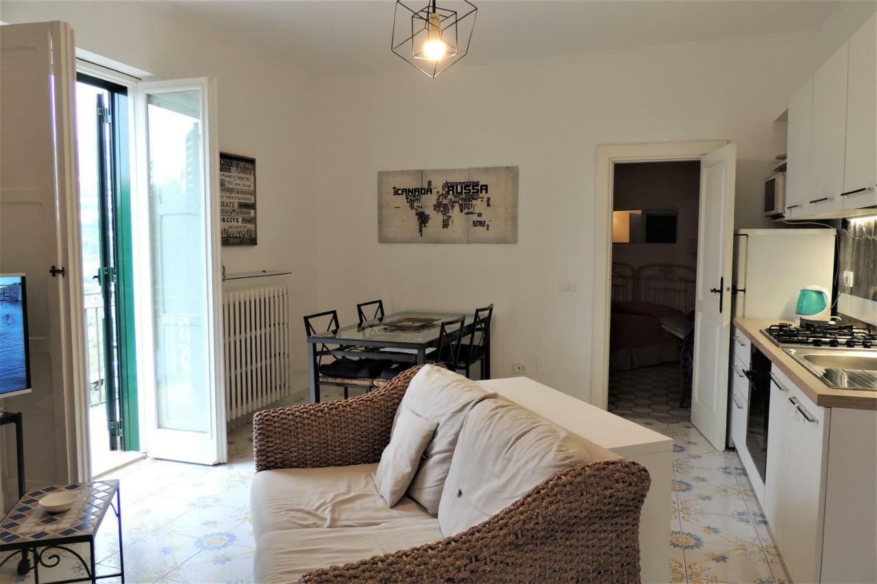 La Fenice -White House- Homeinsorrento- Massa Lubrense Exterior photo